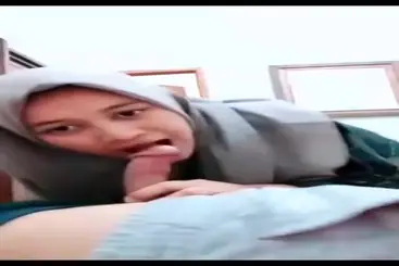 Bokep Indo Ukhti Jilbab Cantik Memberi Susu